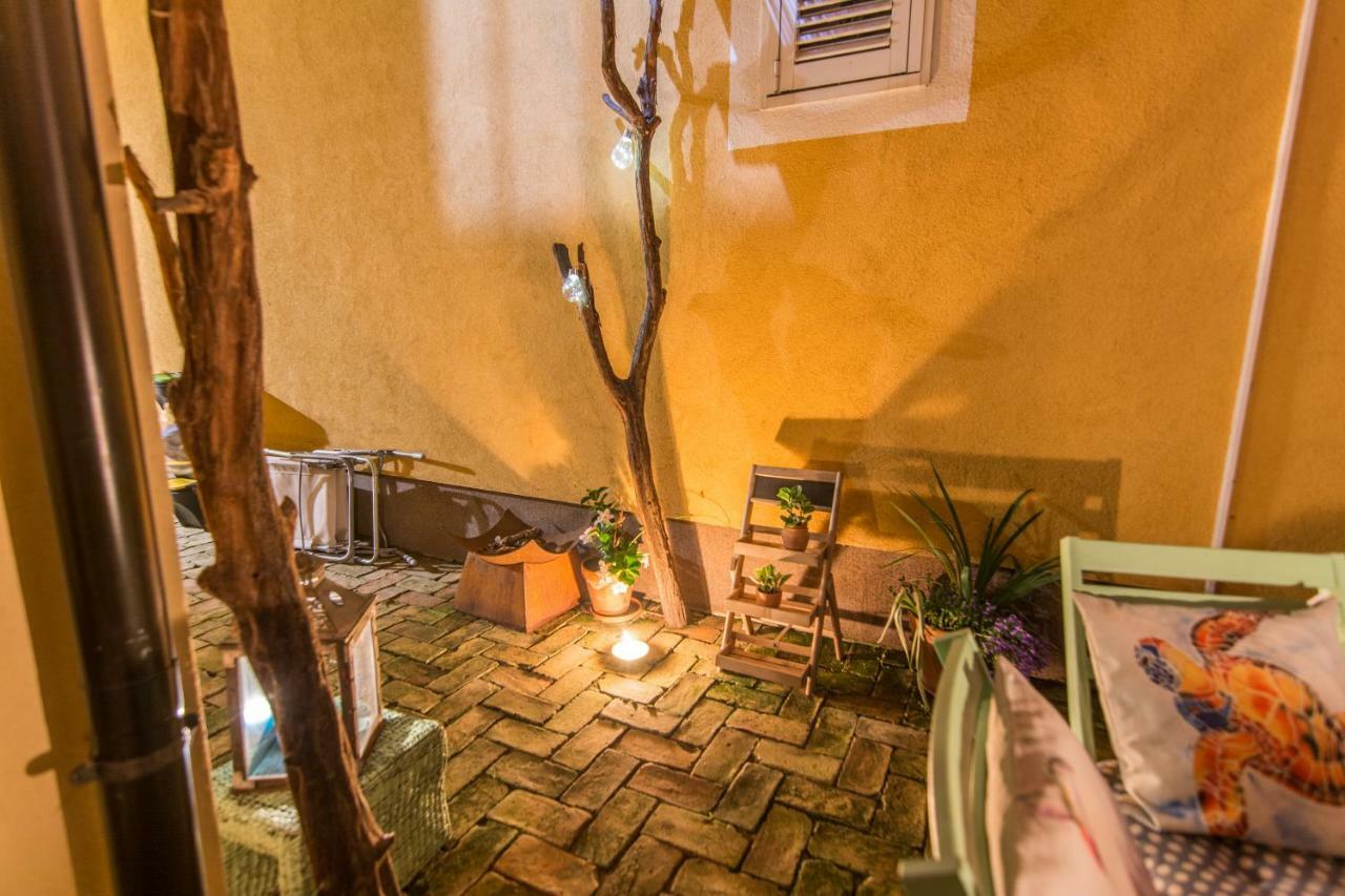 Villa Ivano Apartmani 비오그라드나모루 외부 사진